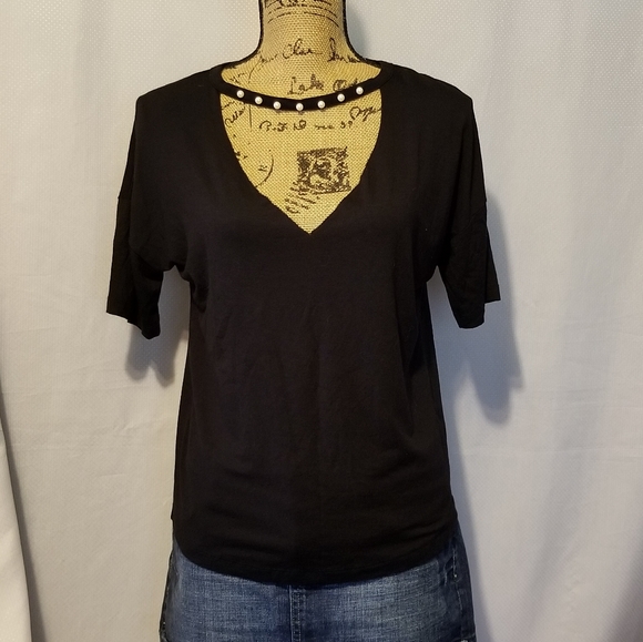 Alcott pearl top.